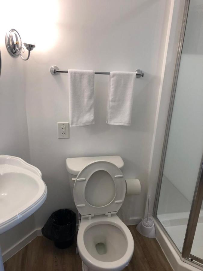 Jason House - Immaculate Suites In A Quiet Seaside Neighbourhood Near Uvic Victoria Luaran gambar
