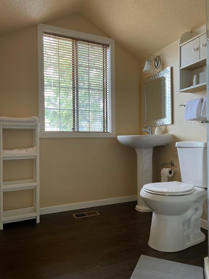 Jason House - Immaculate Suites In A Quiet Seaside Neighbourhood Near Uvic Victoria Luaran gambar